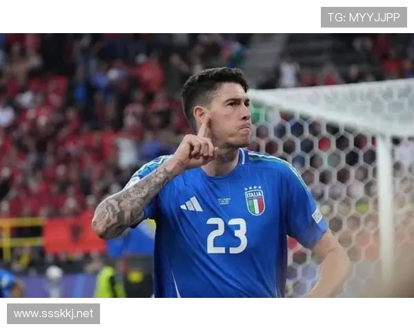 巴斯托尼：国际米兰意甲冠军赛季防线关键一员