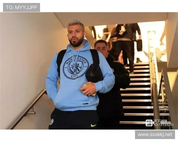 孔帕尼与乌姆蒂蒂在防线组织上的分散与单点驱动趋势对比