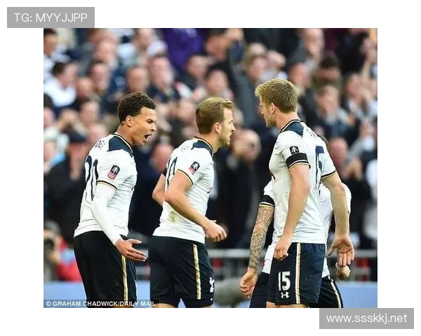 梁伟铿赛场外一天花掉普通人一个月工资，怎么看都像豪门生活吧？