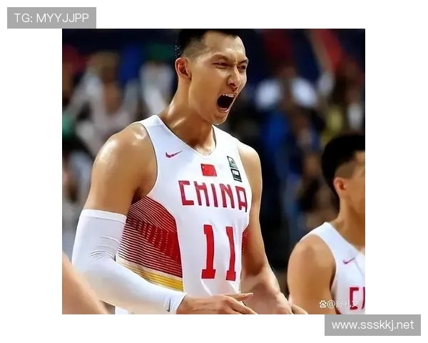 易建联赛场上风光背后，家里却藏着连富豪都羡慕的秘密？