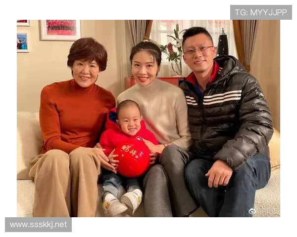 魏秋月退役后住的别墅，比我们小区整个楼加起来还贵